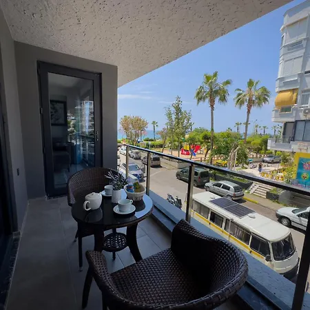 Seaside View On Kleopatra Apartment